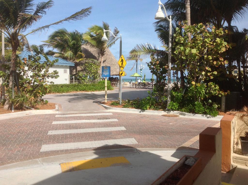 St Maurice Beach Inn Hollywood Exterior foto